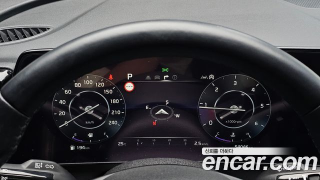 Kia Sportage (V) Diesel 2.0 2WD Nobleless 2022 — фото 8