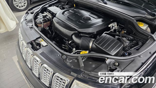 Jeep Grand Cherokee 3.6 Overland WK2 2020 — фото 6