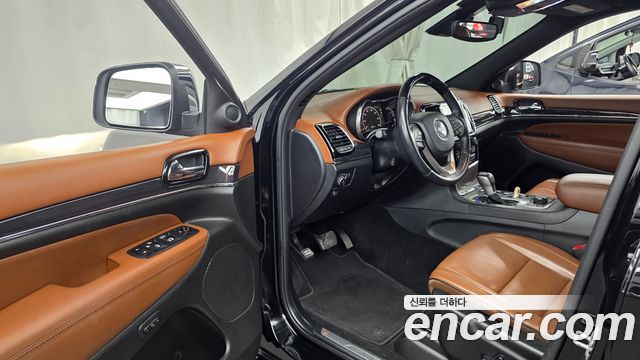 Jeep Grand Cherokee 3.6 Overland WK2 2020 — фото 10