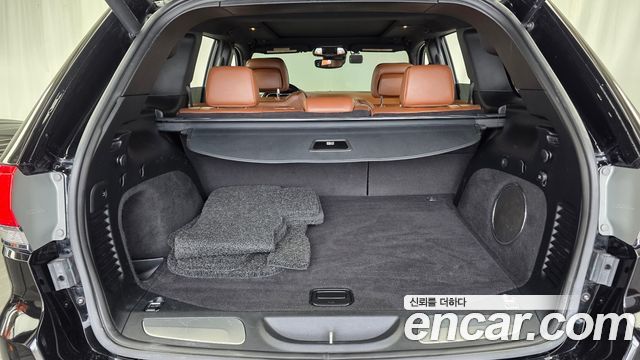 Jeep Grand Cherokee 3.6 Overland WK2 2020 — фото 24