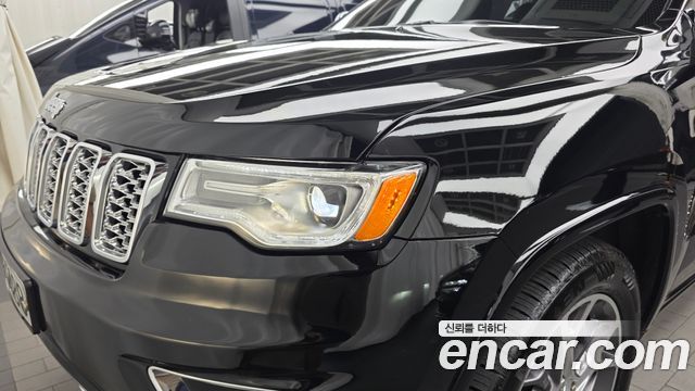 Jeep Grand Cherokee 3.6 Overland WK2 2020 — фото 28