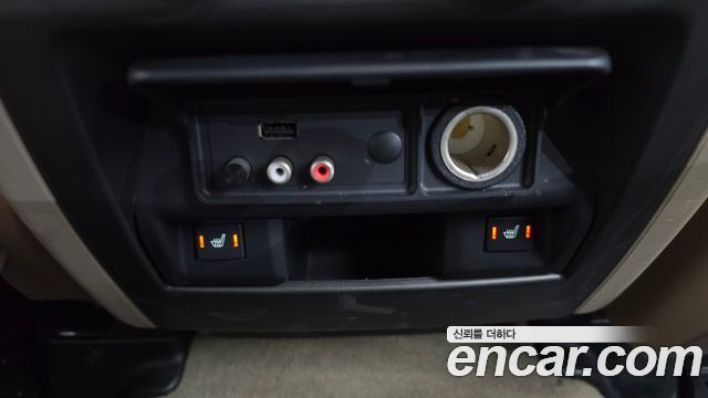 Land Rover Discovery 4 3.0 SDV6 HSE 2015 — фото 18
