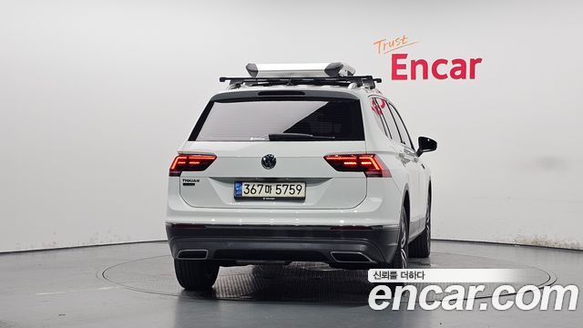 Volkswagen Tiguan Allspace 2.0 TDI Prestige 2020 — фото 4