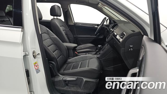 Volkswagen Tiguan Allspace 2.0 TDI Prestige 2020 — фото 10
