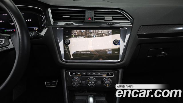 Volkswagen Tiguan Allspace 2.0 TDI Prestige 2020 — фото 14