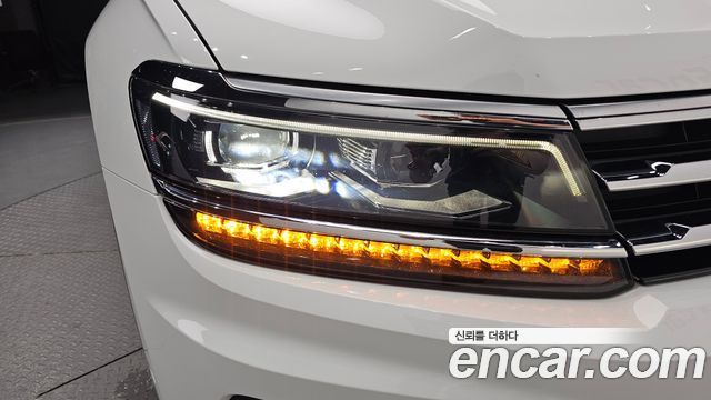 Volkswagen Tiguan Allspace 2.0 TDI Prestige 2020 — фото 22