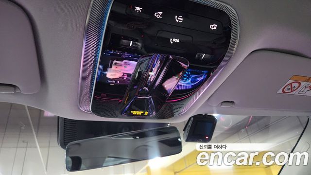 Mercedes-Benz EQS SUV (X296) EQS580 4MATIC Launch Edition 2023 — фото 15