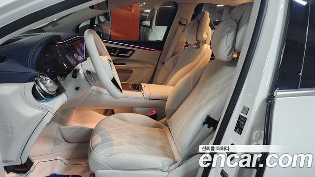 Mercedes-Benz EQS SUV (X296) EQS580 4MATIC Launch Edition 2023 — фото 17