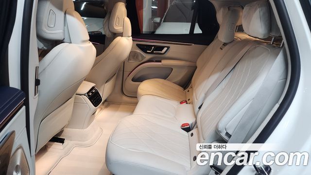 Mercedes-Benz EQS SUV (X296) EQS580 4MATIC Launch Edition 2023 — фото 20