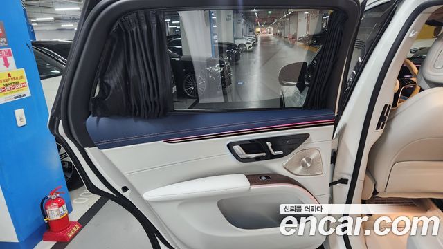 Mercedes-Benz EQS SUV (X296) EQS580 4MATIC Launch Edition 2023 — фото 21