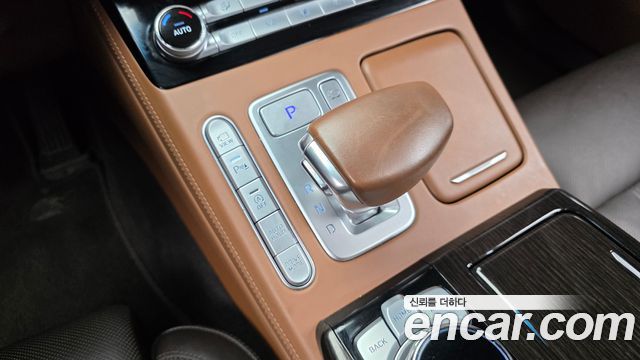 Genesis G90 3.8 AWD Luxury 2019 — фото 9