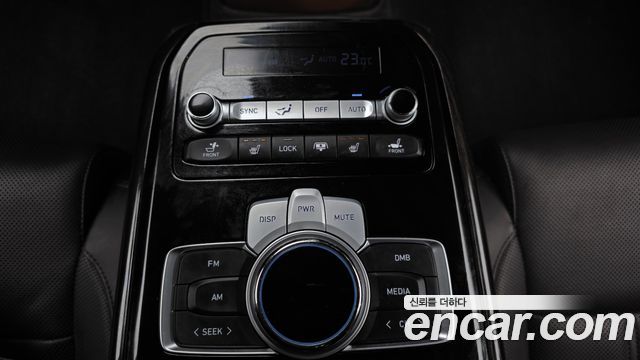Genesis G90 3.8 AWD Luxury 2019 — фото 19