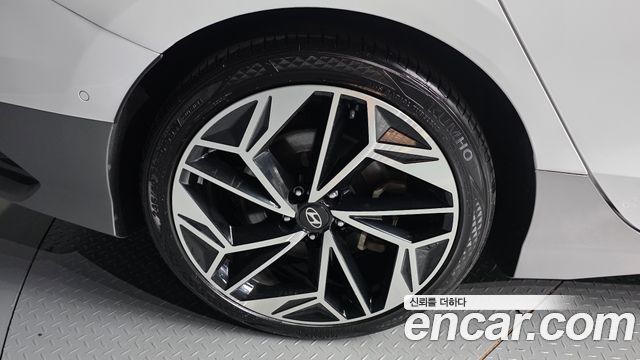 Hyundai Ioniq 6 Long Range Prestige 2023 — фото 5