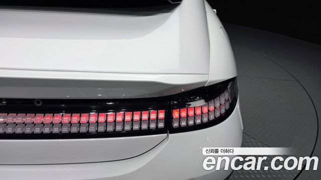 Hyundai Ioniq 6 Long Range Prestige 2023 — фото 23