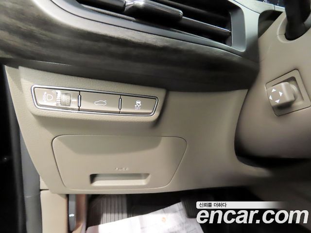 Kia K8 2.5 Gasoline 2WD Noblesse 2022 — фото 18