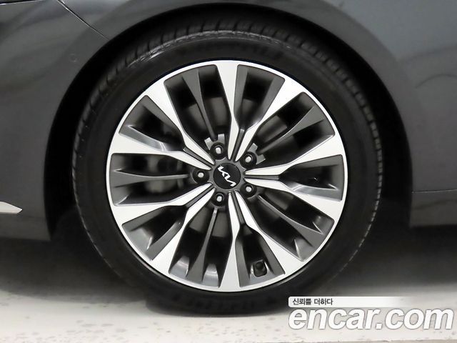 Kia K8 2.5 Gasoline 2WD Noblesse 2022 — фото 24