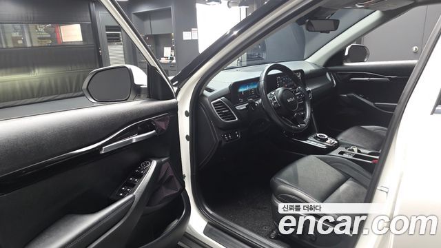 Kia Seltos Gasoline 2.0 2WD Signature 2023 — фото 10