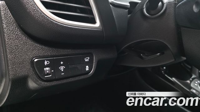 Kia Seltos Gasoline 2.0 2WD Signature 2023 — фото 31