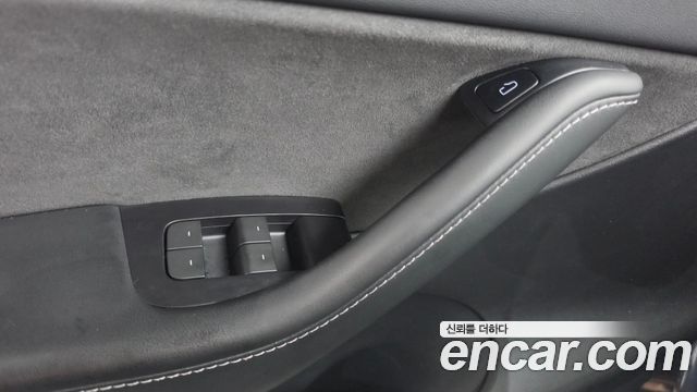 Tesla Model Y Long Range AWD 2022 — фото 30