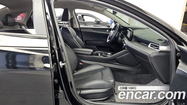 Kia K5 (III) 2.0 Prestige 2022 — фото 11