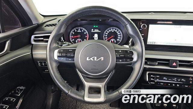 Kia K5 (III) 2.0 Prestige 2022 — фото 13