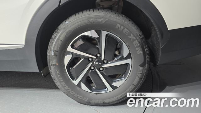 Kia Sportage Hybrid (V) Prestige 2WD 2024 — фото 21
