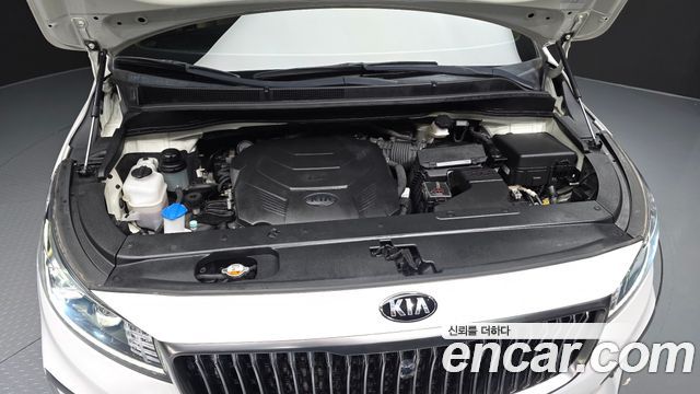Kia Carnival Gasoline 9-Seater Noblesse Special 2019 — фото 6