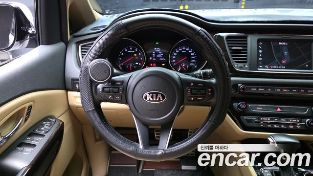 Kia Carnival Gasoline 9-Seater Noblesse Special 2019 — фото 13