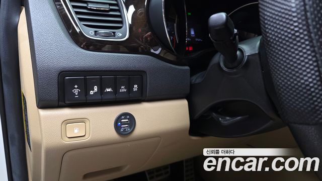 Kia Carnival Gasoline 9-Seater Noblesse Special 2019 — фото 17