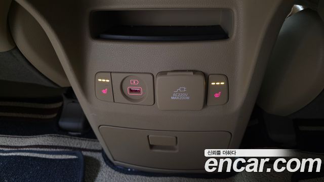 Kia Carnival Gasoline 9-Seater Noblesse Special 2019 — фото 19