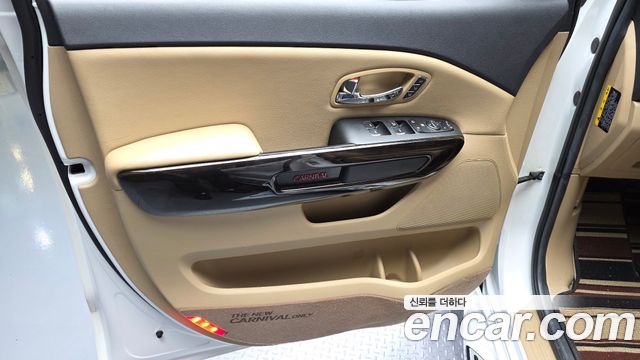 Kia Carnival Gasoline 9-Seater Noblesse Special 2019 — фото 25