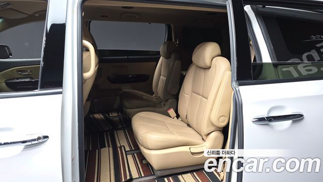Kia Carnival Gasoline 9-Seater Noblesse Special 2019 — фото 26