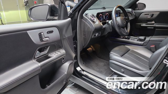 Mercedes-Benz GLB-Class (X247) GLB200 d 2021 — фото 10