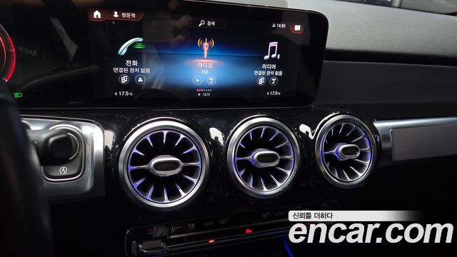 Mercedes-Benz GLB-Class (X247) GLB200 d 2021 — фото 14