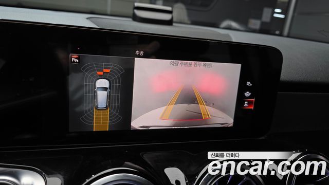 Mercedes-Benz GLB-Class (X247) GLB200 d 2021 — фото 15