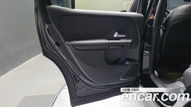 Mercedes-Benz GLB-Class (X247) GLB200 d 2021 — фото 25