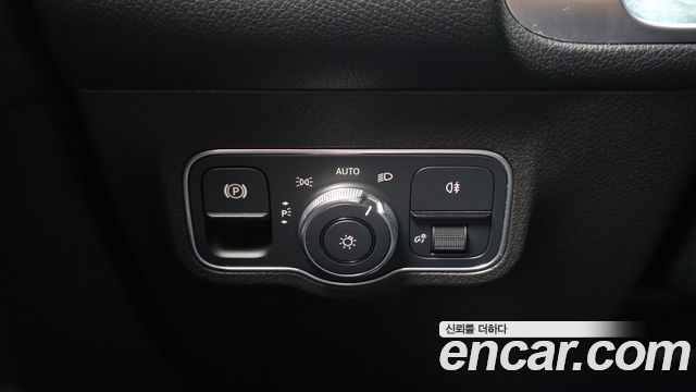 Mercedes-Benz GLB-Class (X247) GLB200 d 2021 — фото 28