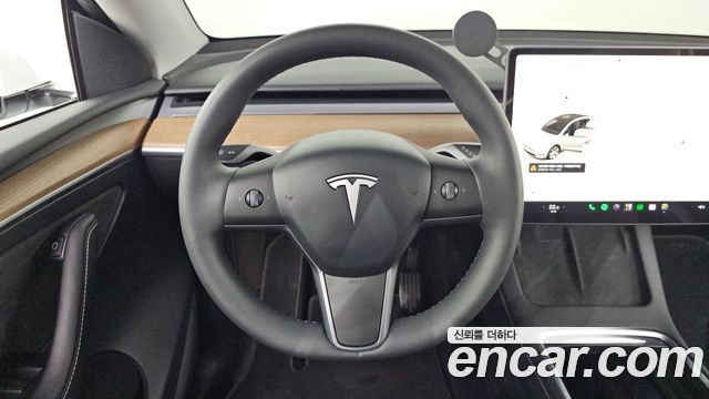 Tesla Model Y RWD 2024 — фото 13