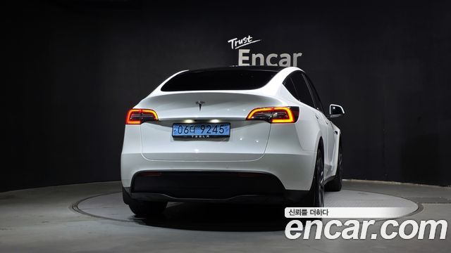 Tesla Model Y Standard Range RWD 2021 — фото 4