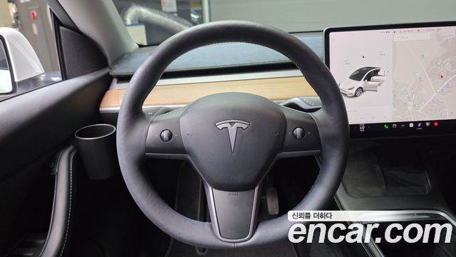 Tesla Model Y Standard Range RWD 2021 — фото 13