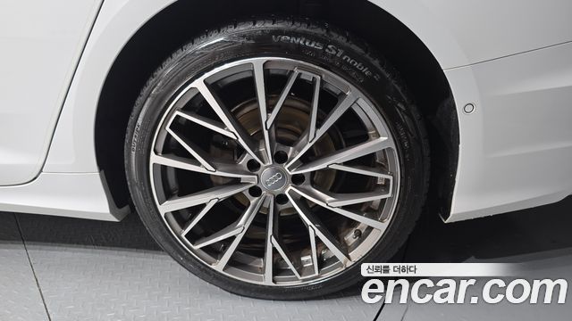 Audi A6 (C8) 40 TDI Premium 2020 — фото 21