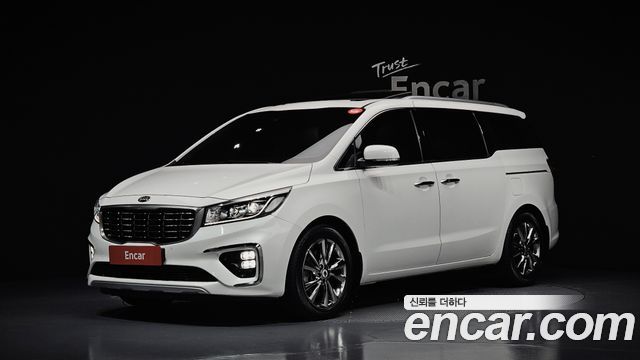 Kia Carnival 9-Seater Prstige 2020 — фото 1