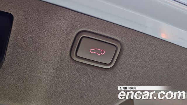 Kia Carnival 9-Seater Prstige 2020 — фото 20
