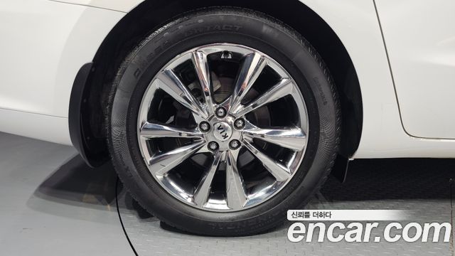 Kia Carnival 9-Seater Prstige 2020 — фото 21