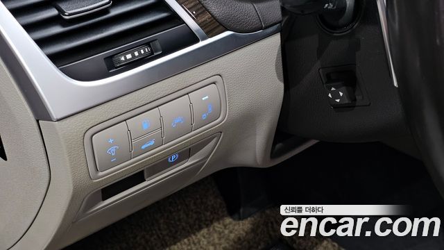 Genesis G80 3.3 GDI AWD Luxury 2017 — фото 21