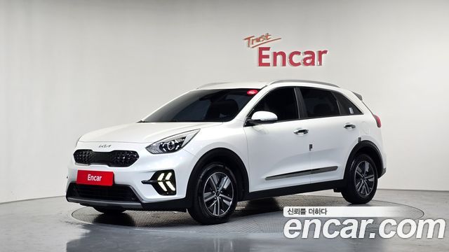 Kia Niro 1.6 HEV Prestige 2022 — фото 1