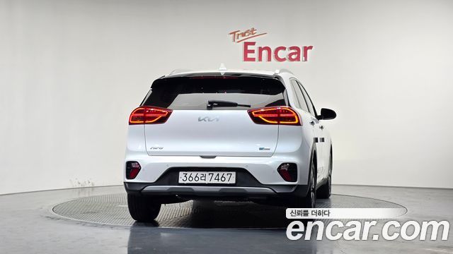Kia Niro 1.6 HEV Prestige 2022 — фото 4