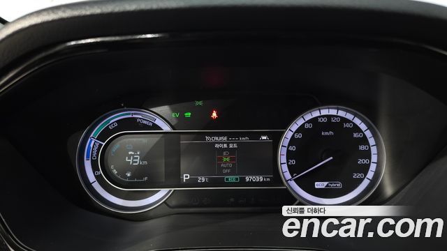 Kia Niro 1.6 HEV Prestige 2022 — фото 8