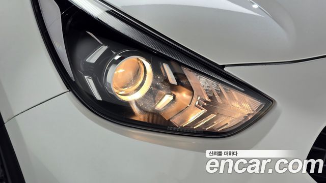 Kia Niro 1.6 HEV Prestige 2022 — фото 22