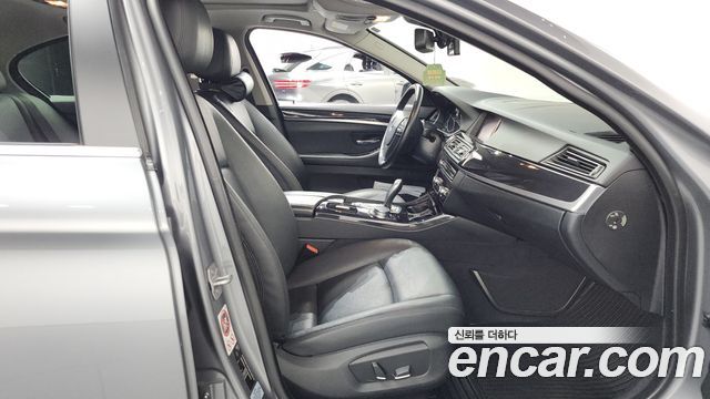 BMW 5 Series (F10) 520d 2015 — фото 11
